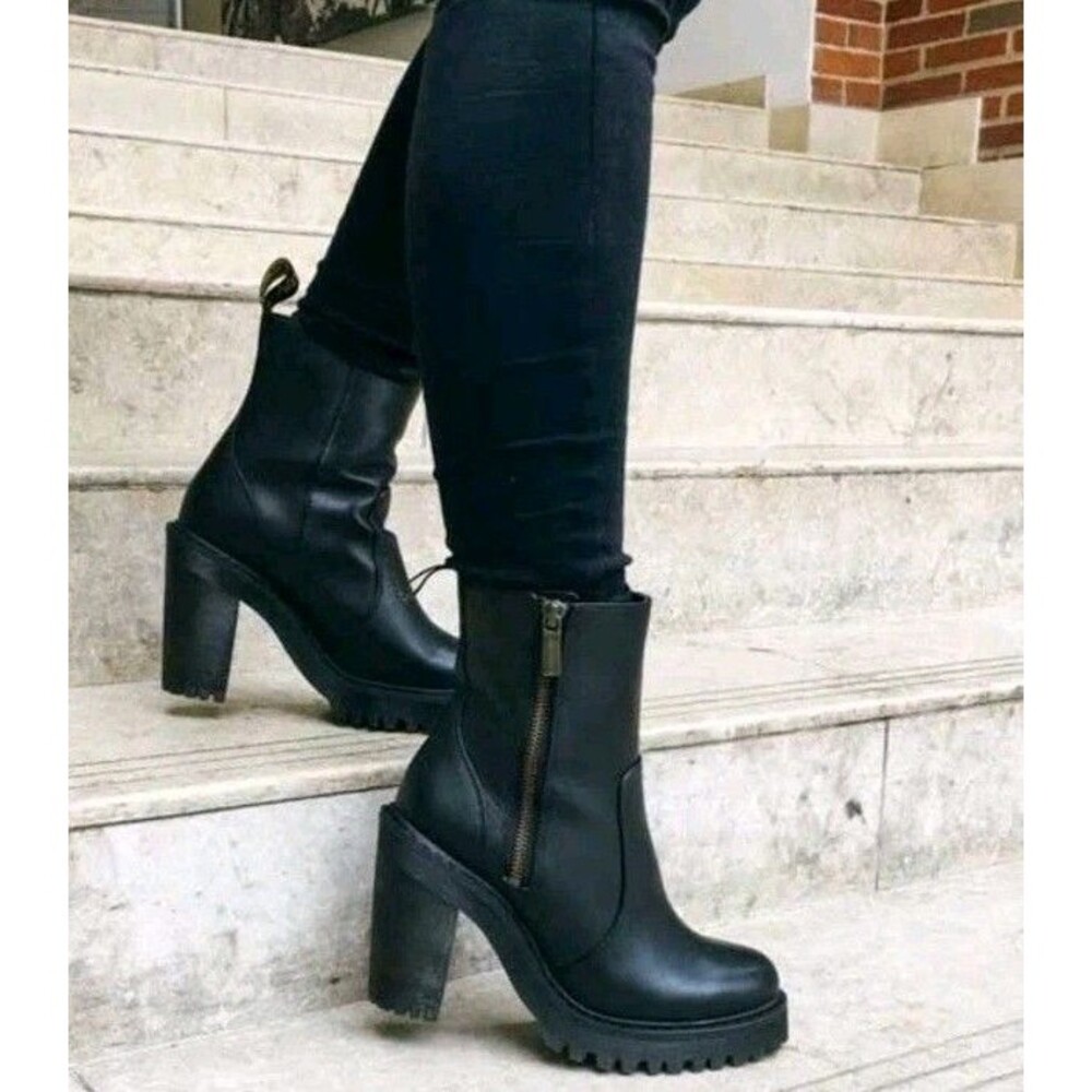 Dr. Martens MAGDALENA Chunky Wednesday Wyoming leather  heeled CHELSEA BOOTS 10